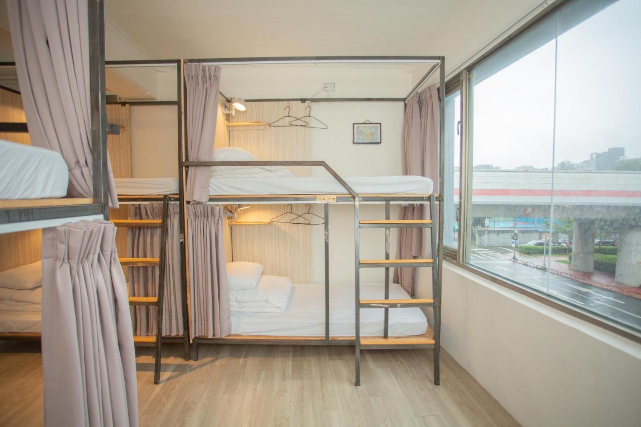 Corner Hostel & Cafe Тайбей Екстер'єр фото