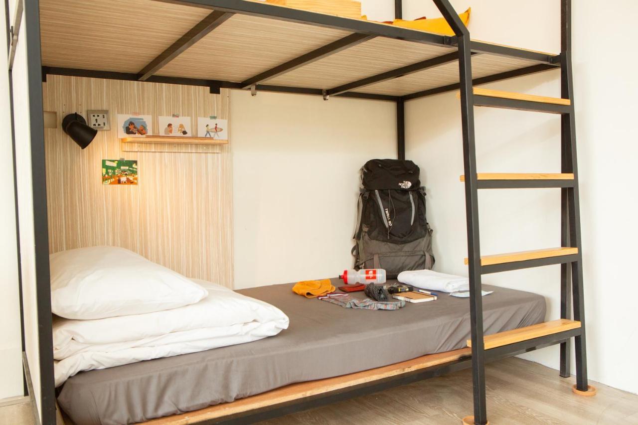Corner Hostel & Cafe Тайбей Екстер'єр фото